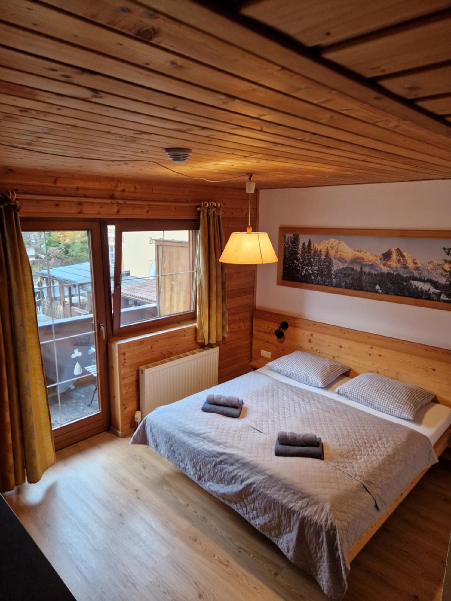 Bed and Breakfast Garni Baerenwirt à Leutasch Extérieur photo