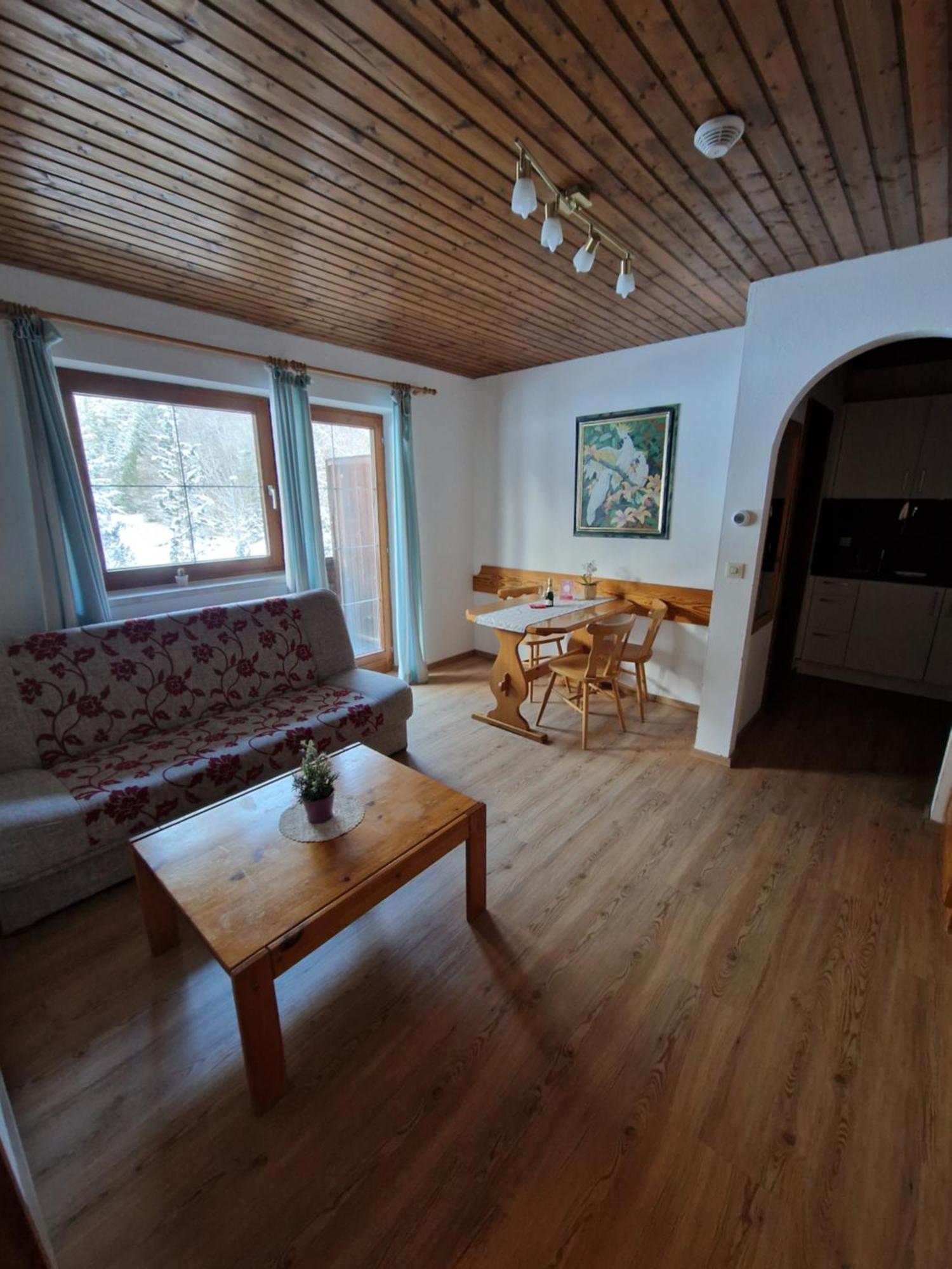 Bed and Breakfast Garni Baerenwirt à Leutasch Extérieur photo